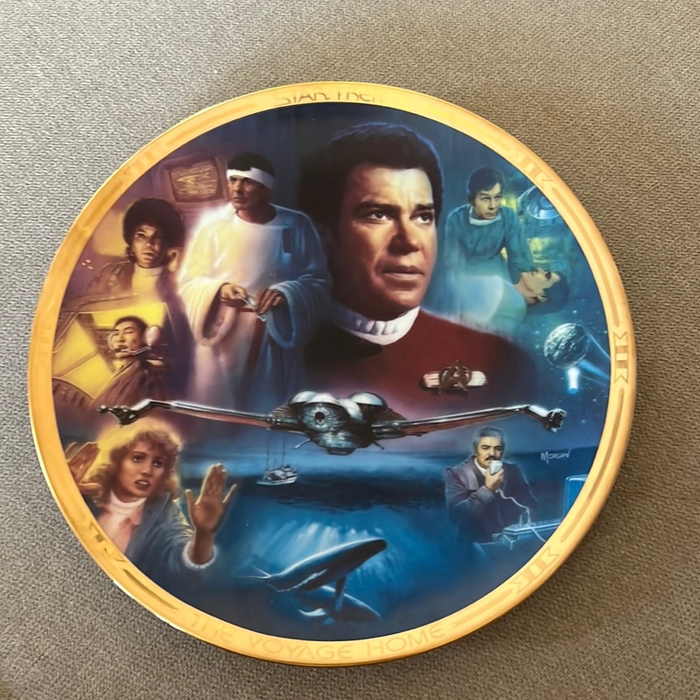 Star Trek: The Movies plate collection.